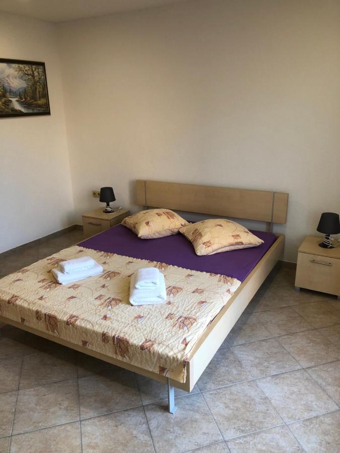 Miro Apartmani Razanac Exterior photo
