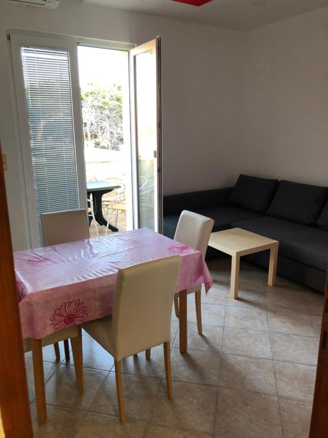 Miro Apartmani Razanac Exterior photo